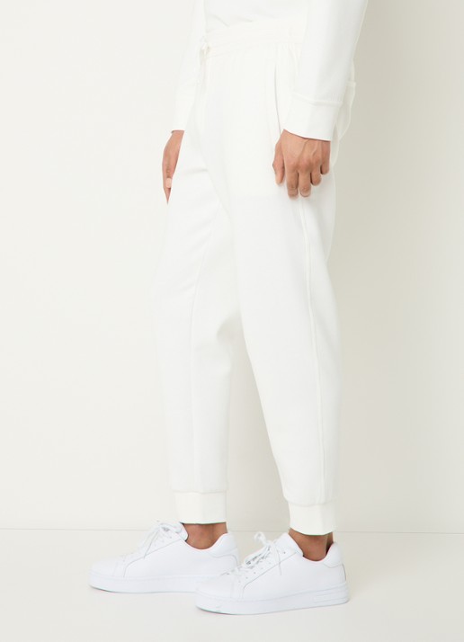 Armani Tapered fit joggingbroek met steekzakken - detail 5 gebroken wit