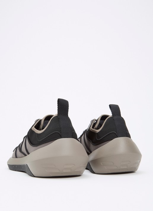 Armani Travel Essentials sneaker met leren details - achterkant donkergrijs