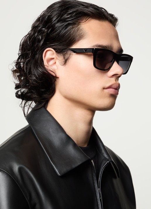 Armani Wayfarer zonnebril gepolariseerd EA4224 - voorkant 5 zwart