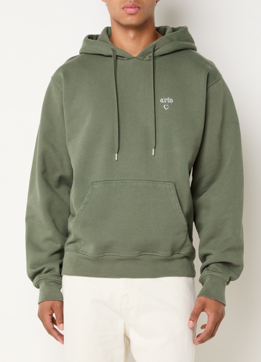 Arte Antwerp Heart hoodie met logo - detail 2 legergroen