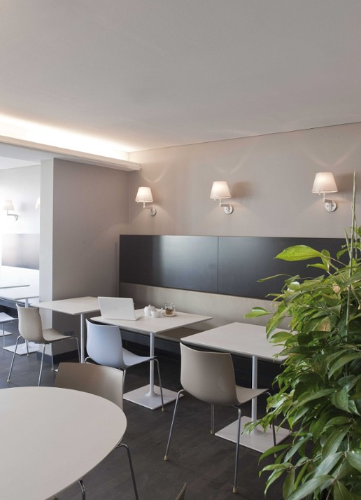 Artemide Melampo wandlamp met schakelaar - detail 4 metaal