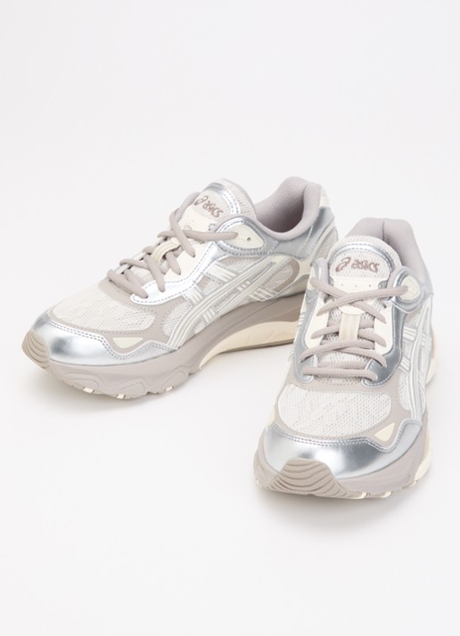 ASICS Gel-NYC 2.0 sneaker met metallic finish  - detail 2 taupe
