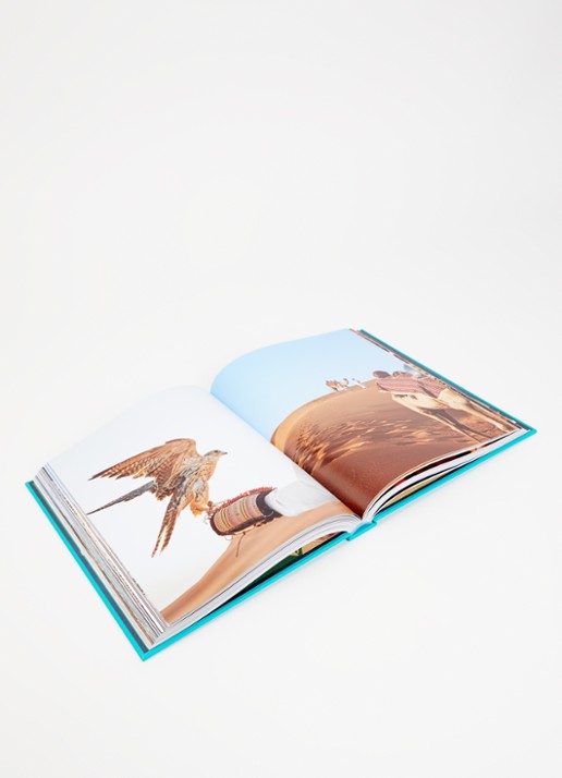Assouline Abu Dhabi Bright - voorkant 2 groen