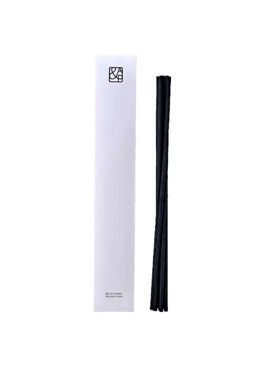 AUGUST&PIERS Diffuser Refill Saint - navulling voor geurstokjes 200 ml - detail 4 undefined