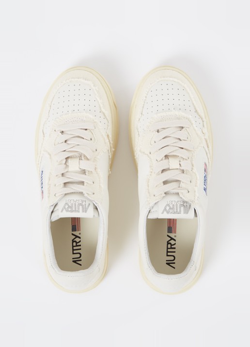 Autry Medalist Low Canvas sneaker van leer - detail 3 gebroken wit