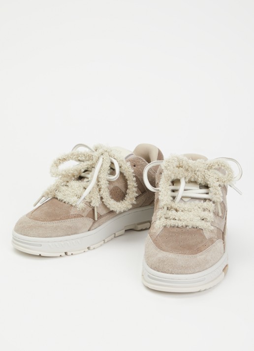 Axel Arigato Area Lo Label sneaker van leer van suède - detail 3 taupe