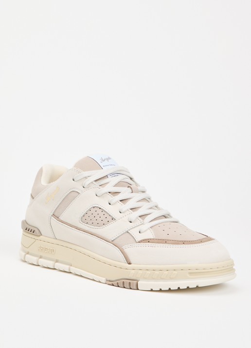 Axel Arigato Area Lo sneaker van suède met leren details