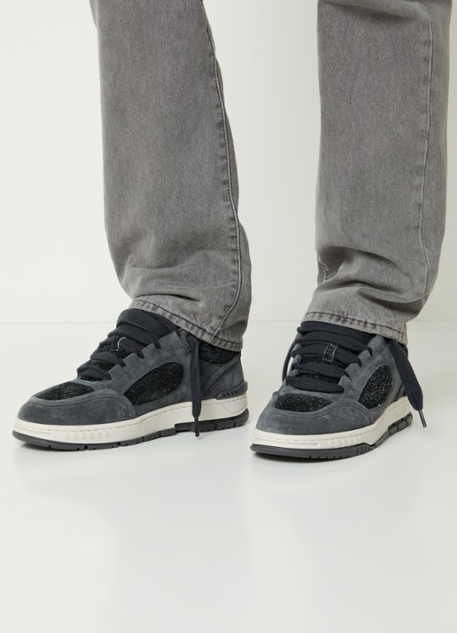 Axel Arigato Area Loop sneaker van suède - voorkant 2 antraciet