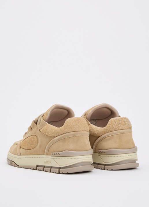 Axel Arigato Area Loop sneaker van suède - achterkant 6 beige