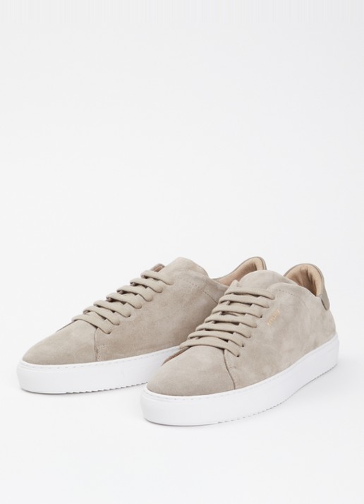 Axel Arigato Clean 90 sneaker van suède - detail 3 donkerbeige