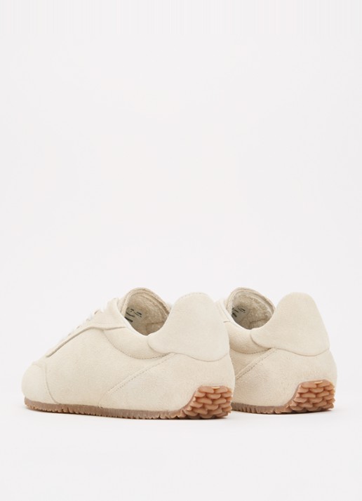 Axel Arigato Daze Runner sneaker van suède met logo - achterkant 2 creme