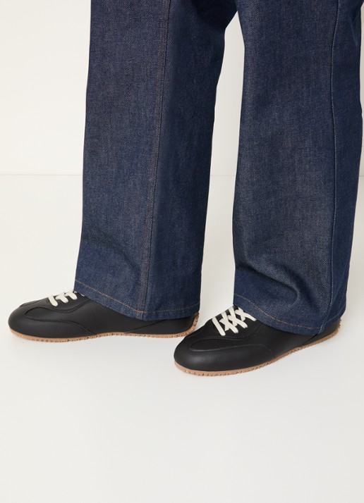 Axel Arigato Daze Runner sneaker van suède - voorkant 2 zwart