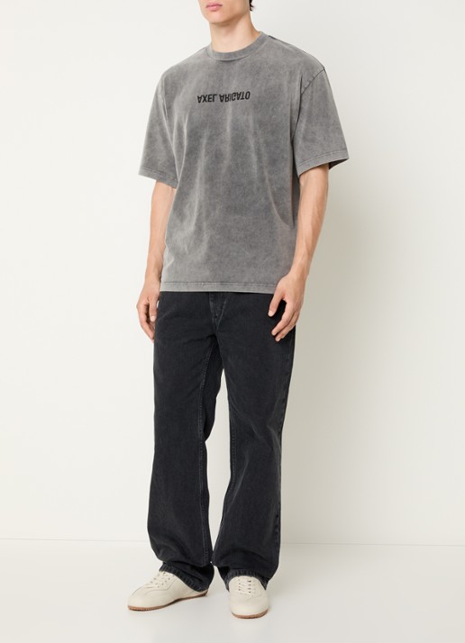 Axel Arigato Distort T-shirt met logoprint - voorkant 3 zwart