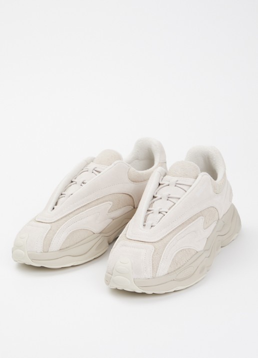 Axel Arigato Satellite Neo Runner van suède met structuur details - detail 3 beige