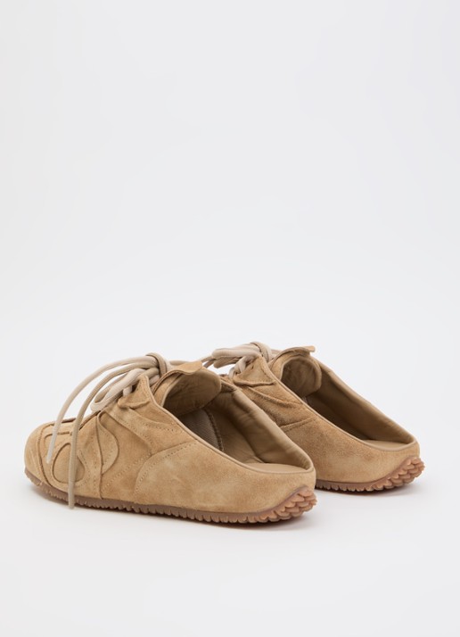 Axel Arigato Slow Mule sneakers van suède - achterkant 2 naturel
