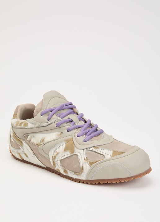 Axel Arigato Slow Runner sneaker van suède met details van leer en ponyhair