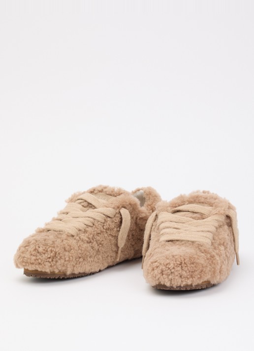 Axel Arigato Tact Shearling sneaker van teddy - detail 3 camel
