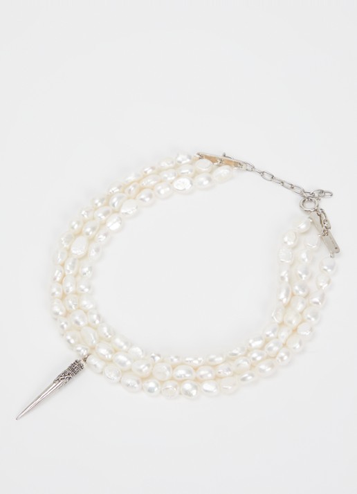 ba&sh Blanca parelketting van zilver met hanger - detail wit