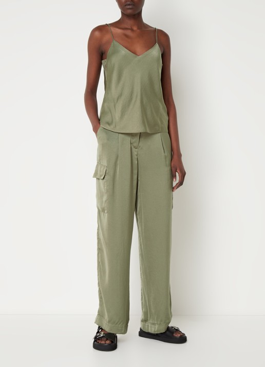 ba&sh Cary high waist loose fit broek van satijn met klepzakken - voorkant 4 bronsgroen