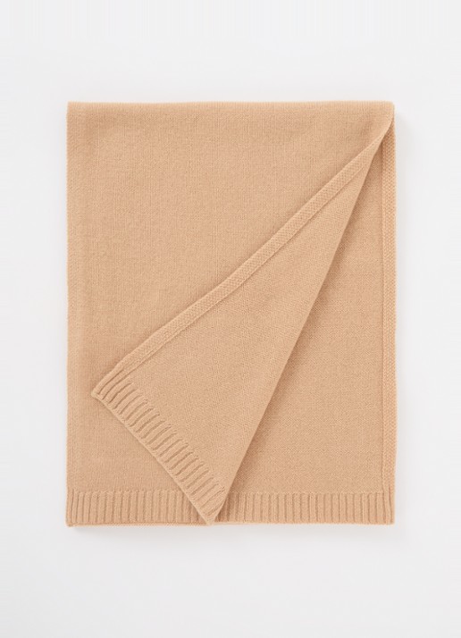 ba&sh Comie sjaal van kasjmier met logoborduring 190 x 35 cm - voorkant camel