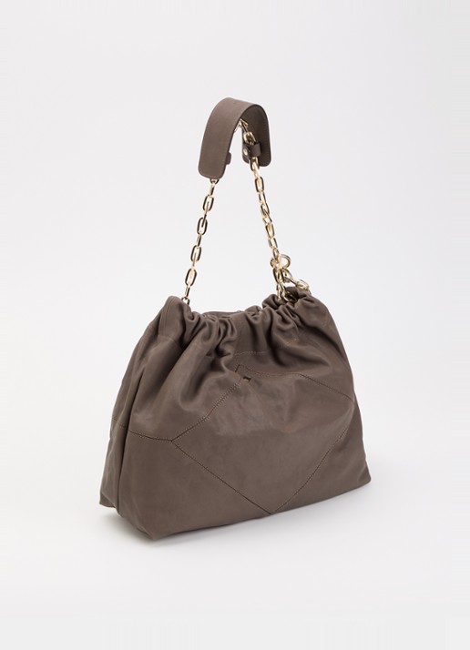 ba&sh June schoudertas van lamsleer - achterkant 2 taupe