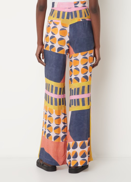 ba&sh Mallory mid waist straight fit pantalon met grafische print  - achterkant 3 lichtroze