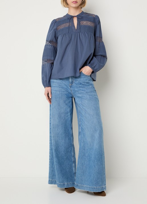 ba&sh Nami blouse met details van kant - voorkant 4 staalblauw