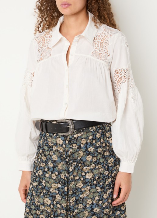 ba&sh Roseanne blouse met broderie - detail 4 gebroken wit