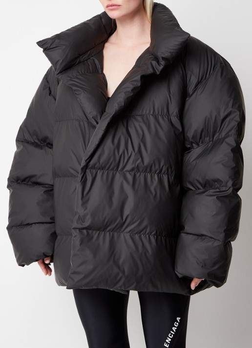 Balenciaga  Oversized puffer jack met opbergbare capuchon en logoborduring - detail 4 zwart
