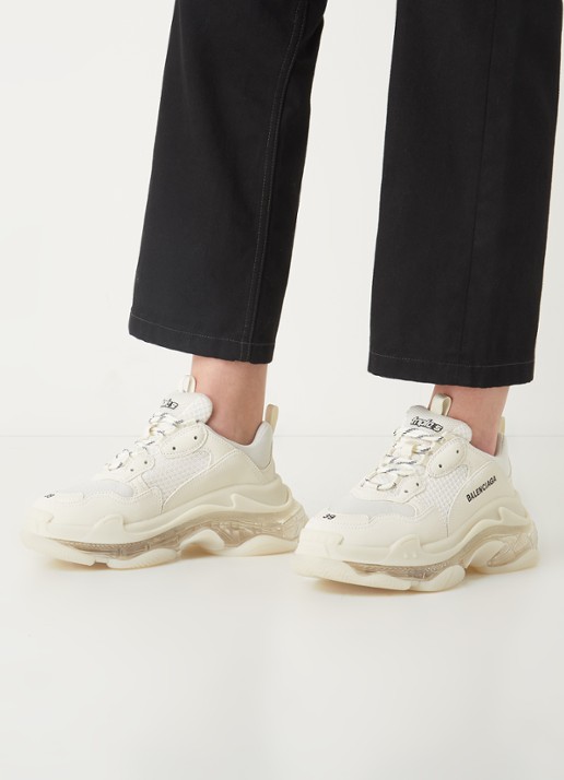 Balenciaga Triple S sneaker met mesh details - voorkant 2 creme