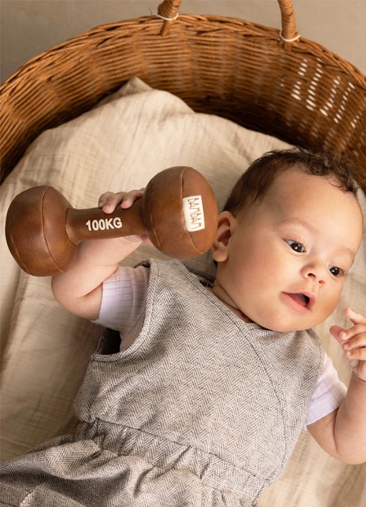 BamBam Vintage Dumbell babyspeeltje 16 cm - voorkant 2 bruin