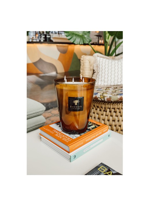 Baobab Collection Les Prestigieuses Cuir de Russie Max 24 geurkaars 3 kg - voorkant 2 camel