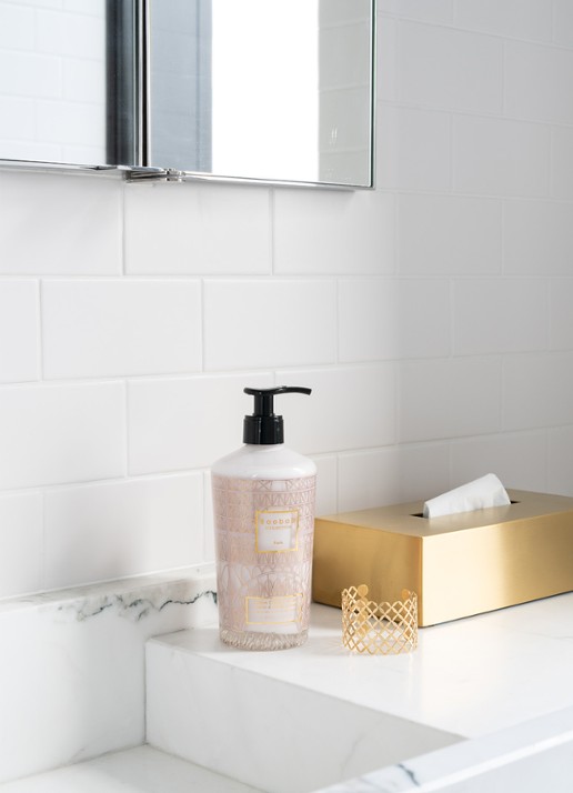 Baobab Collection Paris body- & handlotion 350 ml  - voorkant 2 lichtroze