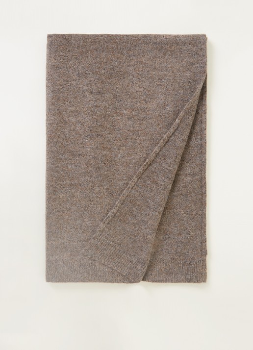 Barts Witzia sjaal 190 x 40 cm - voorkant 2 bruin