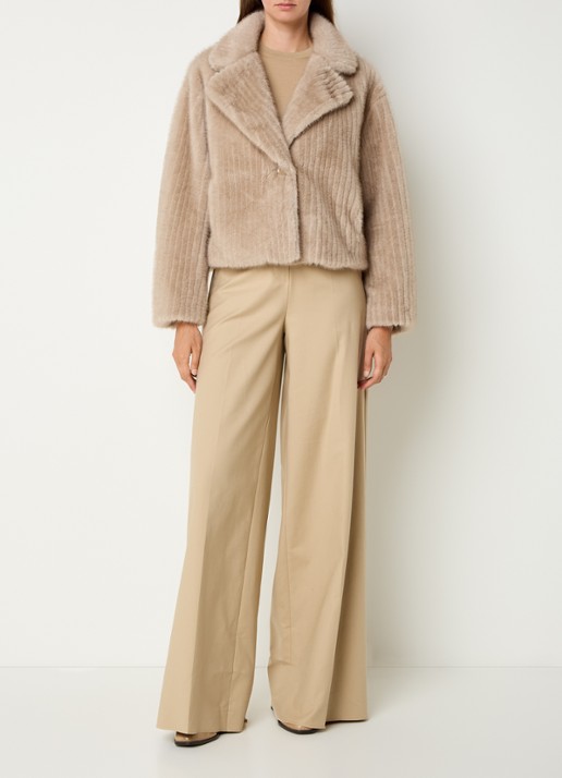 Beaumont fallony jas van imitatiebont met ribstructuur  - voorkant 2 beige