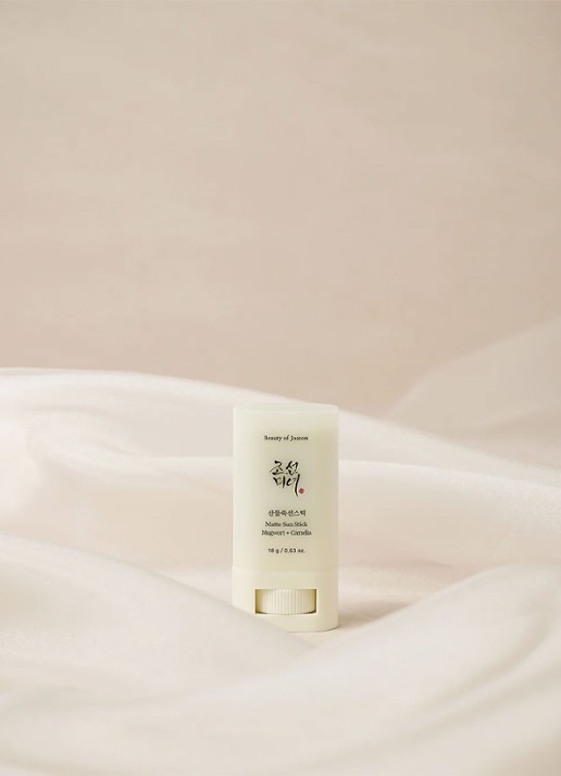 Beauty of Joseon Matte Sun Stick: Mugwort + Camelia SPF 50+ PA ++++ - zonnebrand - detail 2 undefined