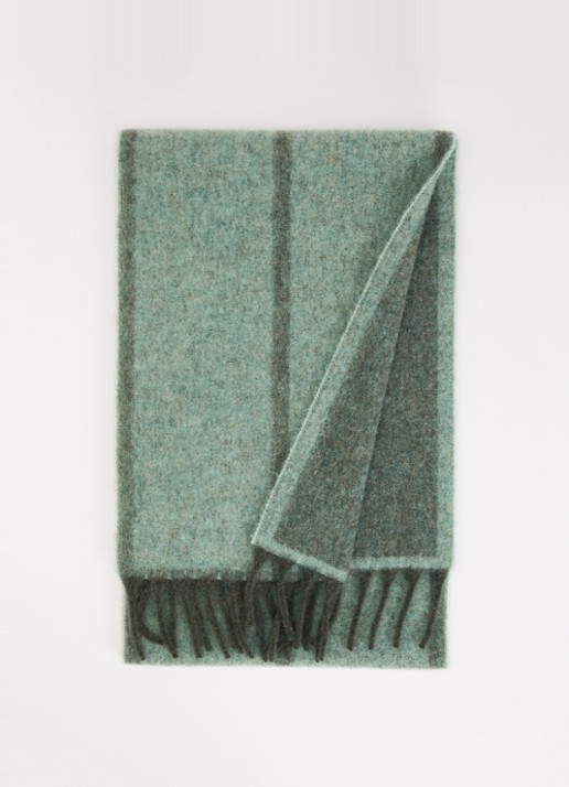 Bellerose Morywo sjaal in alpaca wolblend 220 x 33 cm  - voorkant groen