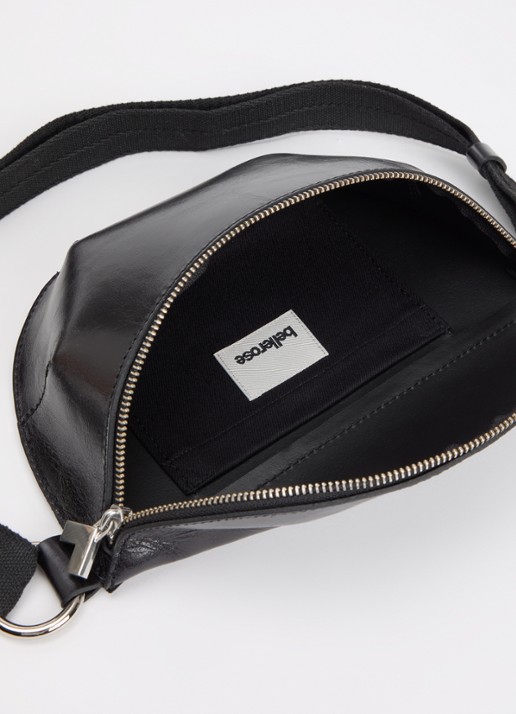 Bellerose Rosie crossbodytas van leer met verstelbare schouderriem - detail 2 zwart
