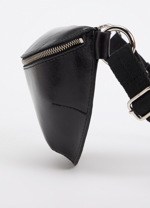 Bellerose Rosie crossbodytas van leer met verstelbare schouderriem - detail 3 zwart
