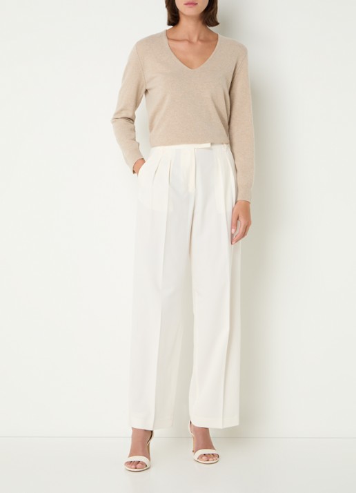 Benetton Fijngebreide pullover van scheerwol met V-hals - voorkant 2 beige