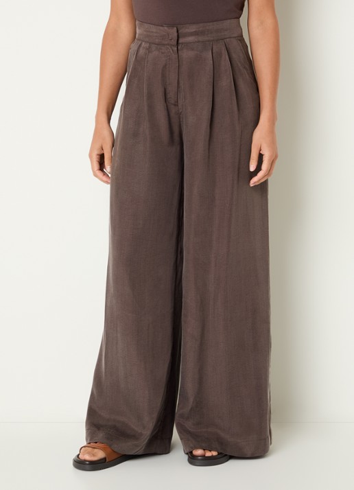 Benetton High waist wide fit pantalon met glanzende finish - detail 3 kastanjebruin