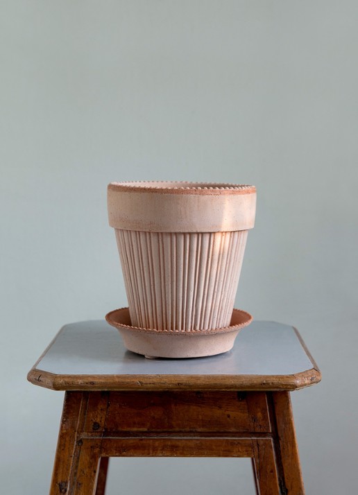 Bergs Potter Simona bloempot voor binnen en buiten Ø12 cm - voorkant 2 donkerbeige