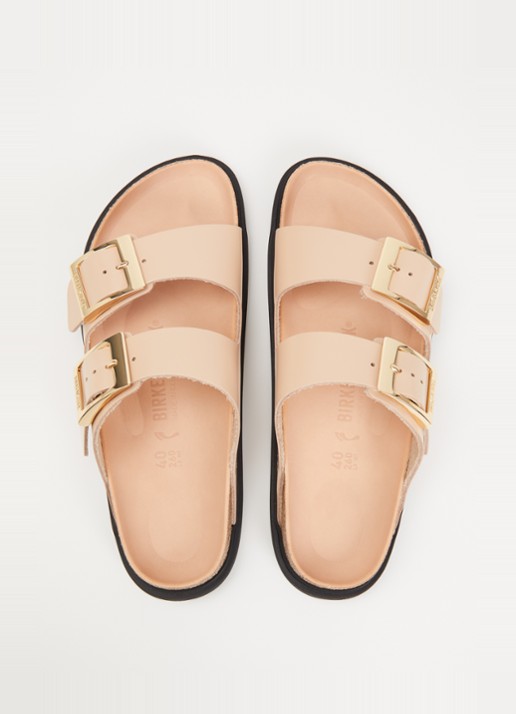 Birkenstock Arizona slipper van leer - detail 3 lichtroze