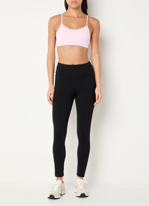 Björn Borg Studio Soft sport bh met light support en logo  - voorkant 4 roze