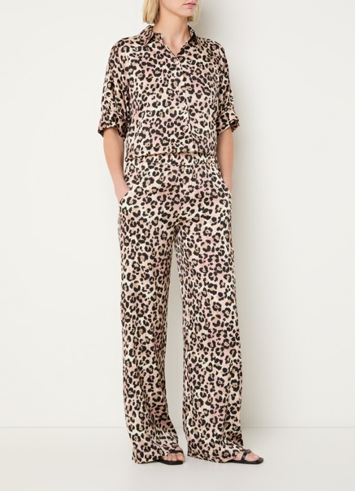 BLLMR Harper high waist loose fit pantalon met panterprint en steekzakken - voorkant 2 lichtbruin