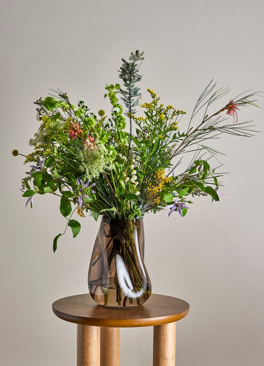 Bloomingville Ingolf vaas 26 cm - voorkant 2 bruin