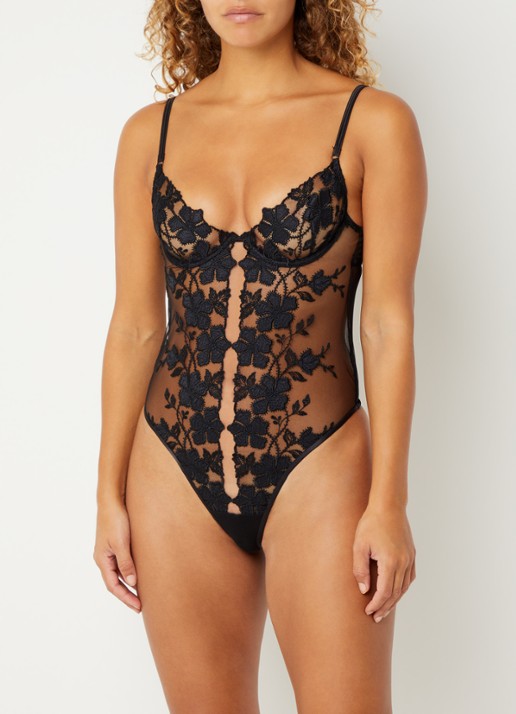 Bluebella Alara string body van mesh met bloemborduring