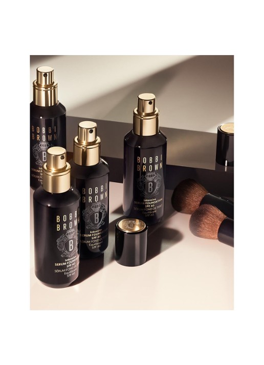 Bobbi Brown Intensive Skin Serum Foundation SPF 40 - detail 7 espresso