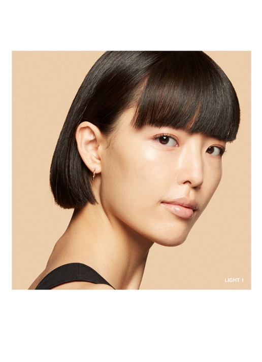 Bobbi Brown Vitamin Skin Tint SPF 15 - getinte dagcréme - detail 6 light 1