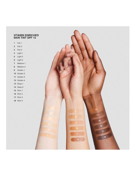 Bobbi Brown Vitamin Skin Tint SPF 15 - getinte dagcréme - detail 4 medium 2